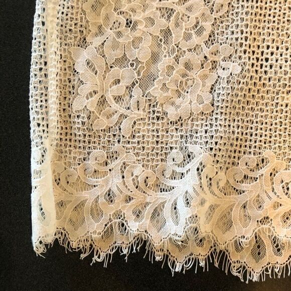 Forever 21 White Lace Floral Sheer Top - Picture 4 of 5